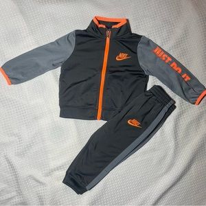 Nike Kids Tracksuit 18m